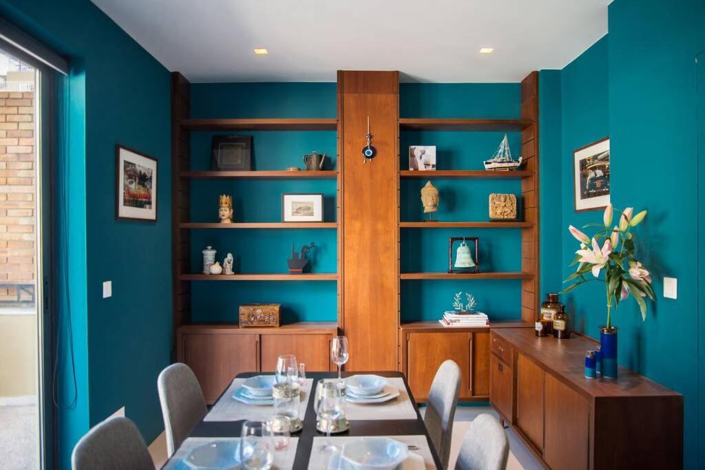 Stylish Decorated Apartment In Kolonaki Athen Eksteriør billede